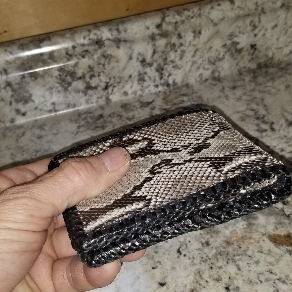 Wallet - Picture 4 of 4
